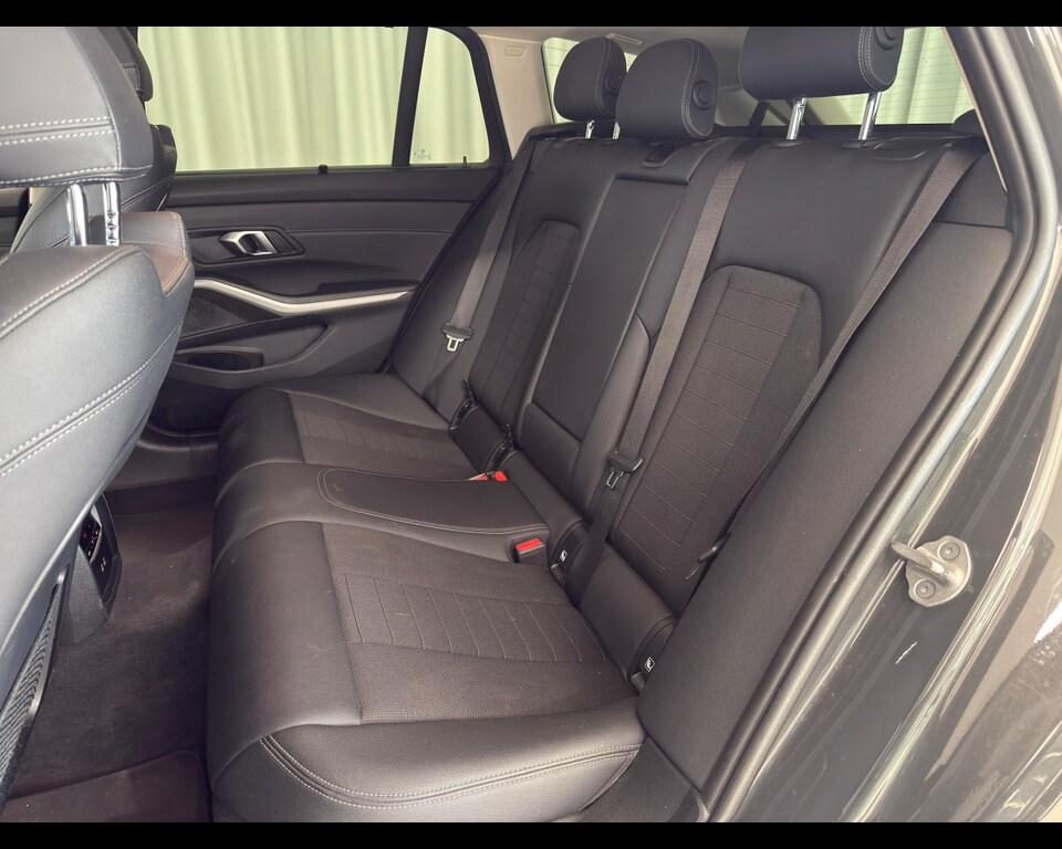 BMW Serie 3 318d Touring mhev 48V auto