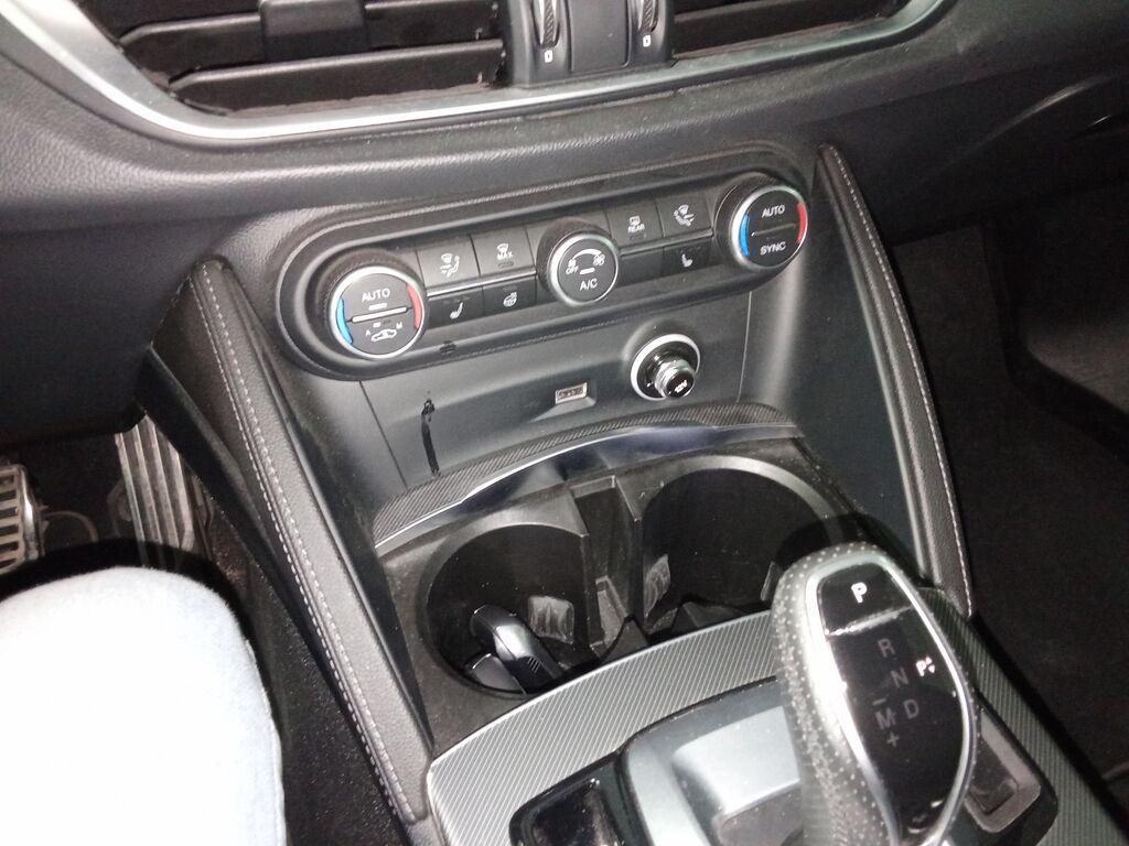 Alfa Romeo Stelvio 2.2 t Veloce Q4 210cv auto