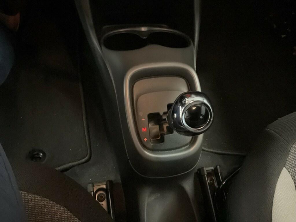 Toyota Aygo 5p 1.0 x-play m-mt 72cv