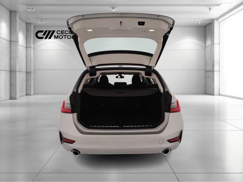 BMW Serie 3 320d Touring mhev 48V xdrive Sport auto
