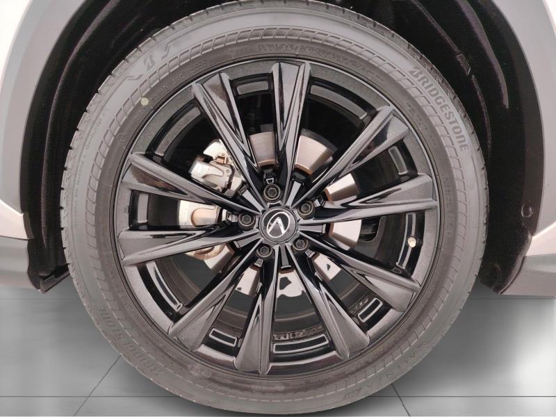 Lexus NX 2.5 hybrid F-Sport 4wd e-cvt