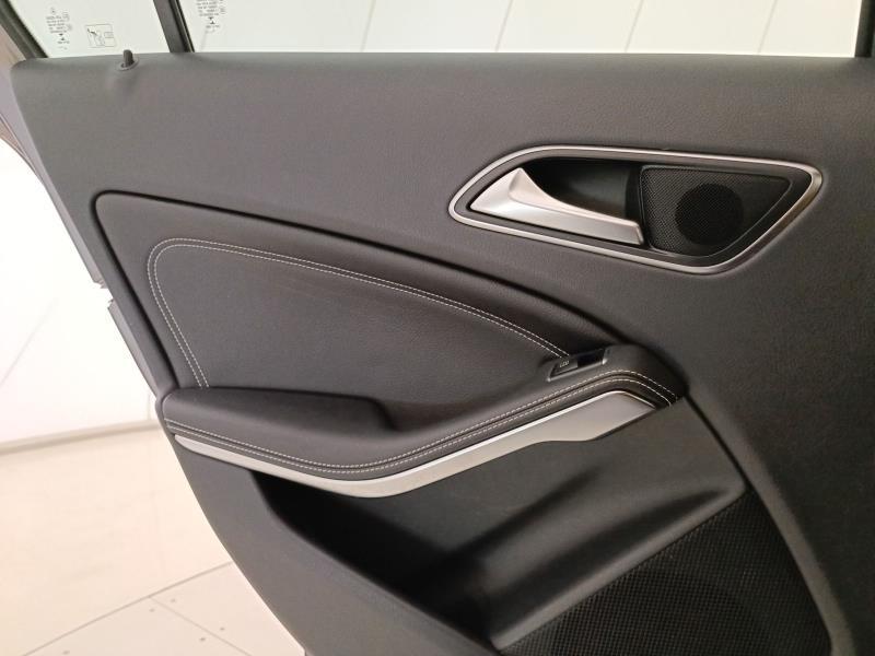 Mercedes Classe A 180 d Premium auto my16