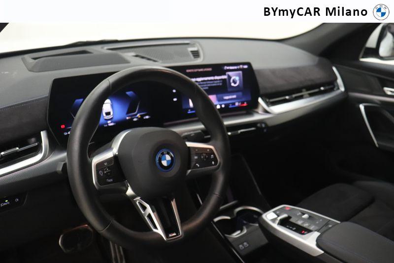 BMW iX2 edrive 20 MSport Pro