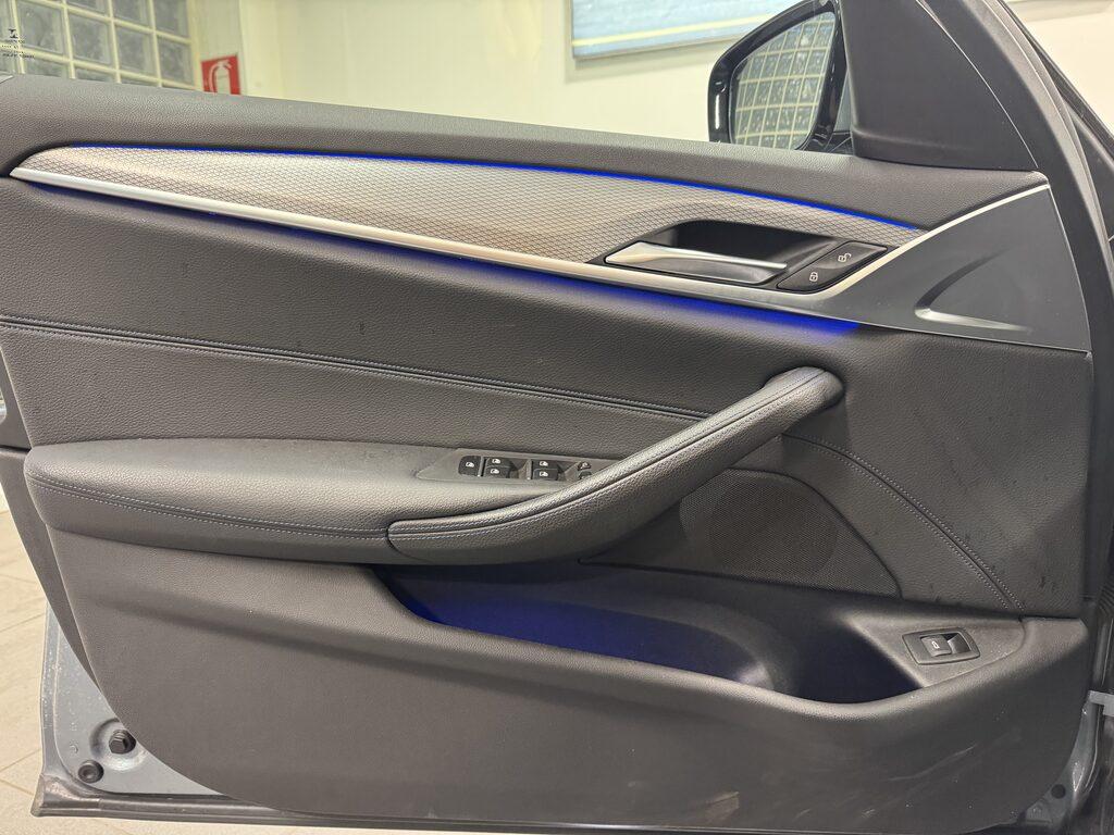 BMW Serie 5 520d Touring xdrive Msport auto