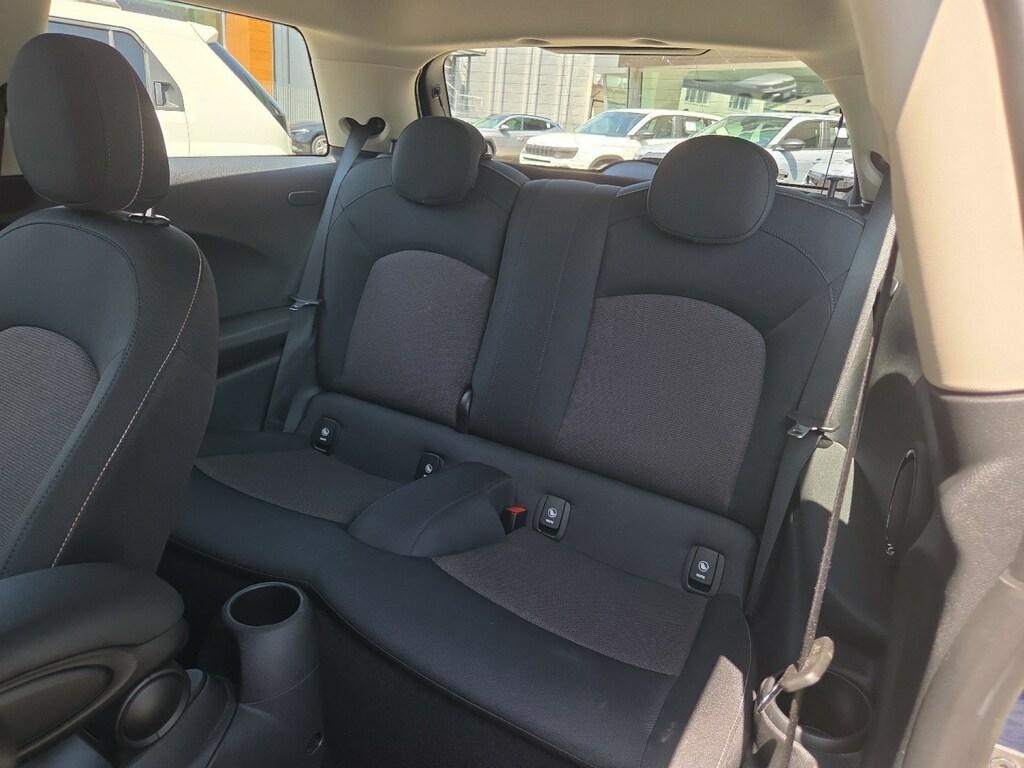 Mini Cooper D 1.5 D Cooper D Hype Auto