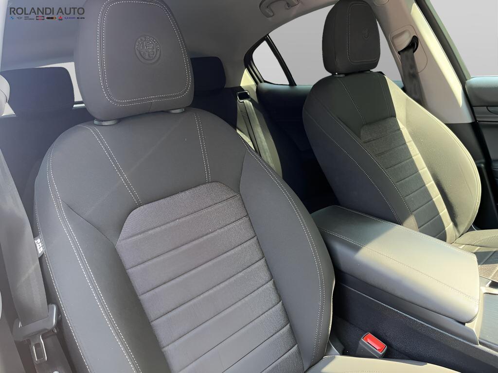 Alfa Romeo Stelvio 2.2 t Business rwd 180cv auto