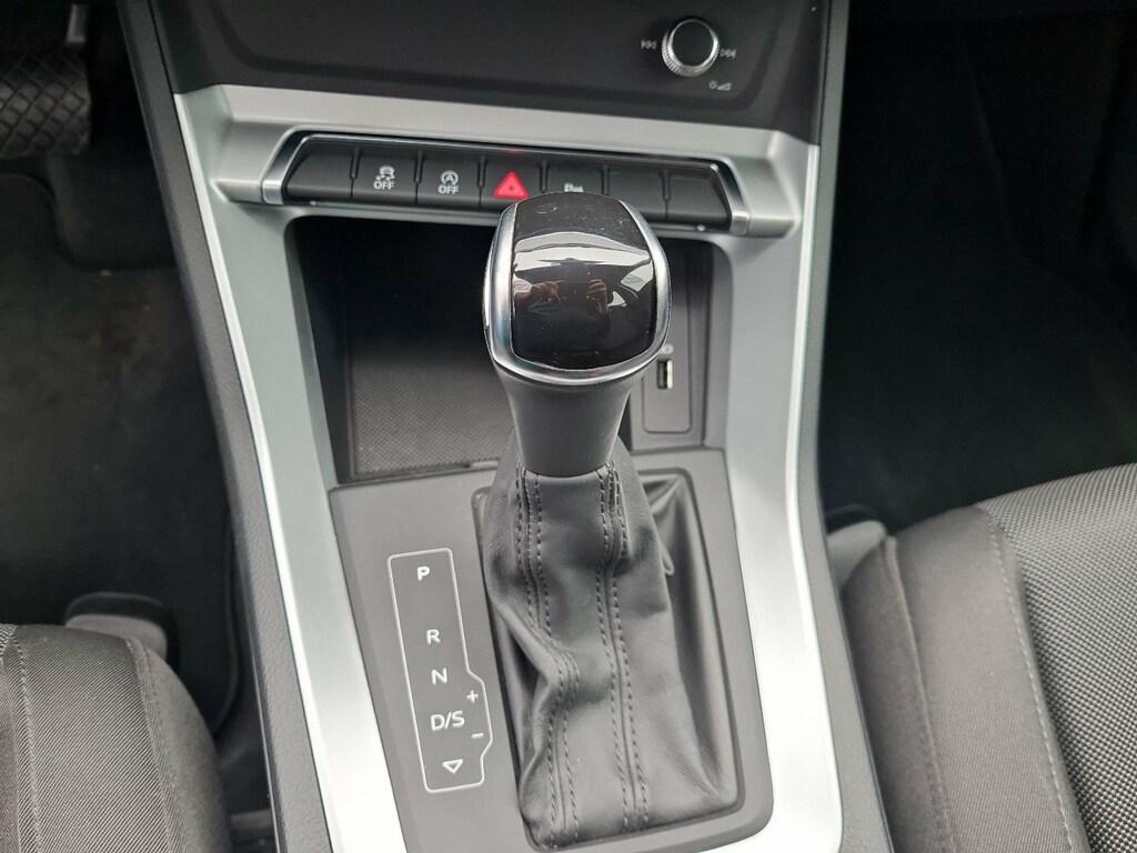 Audi Q3 40 2.0 tdi Business quattro 190cv s-tronic
