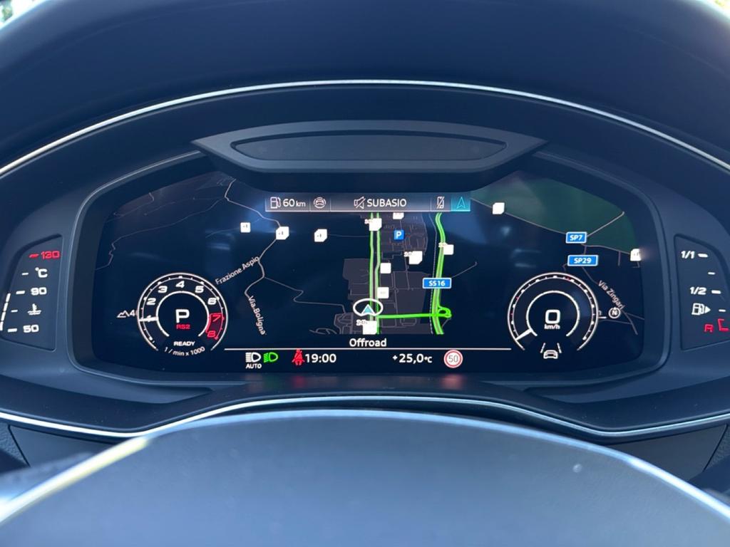Audi RS6 Avant 4.0 mhev performance quattro tiptronic
