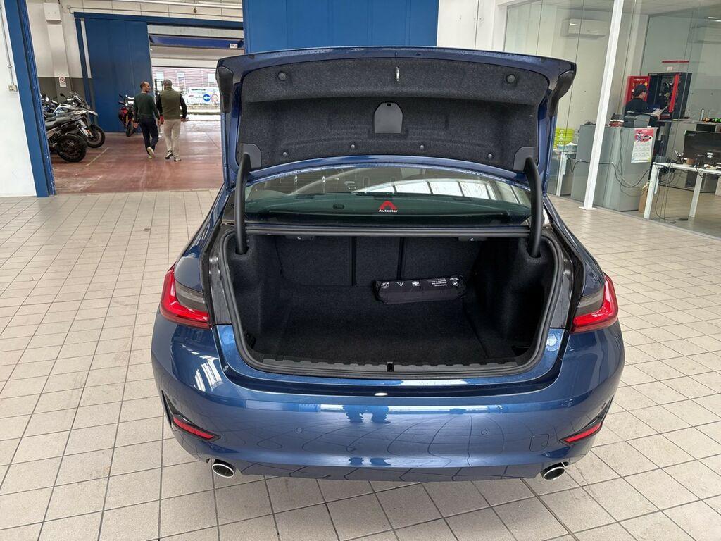 BMW Serie 3 318d mhev 48V auto