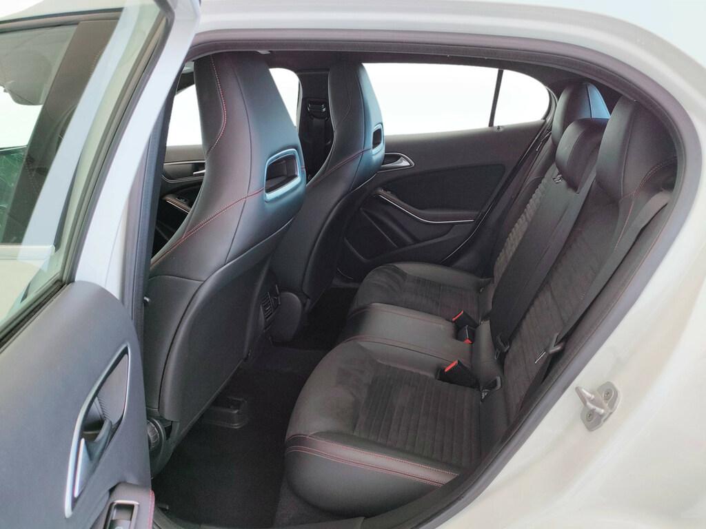 Mercedes GLA 200 d (cdi) Premium 4matic auto