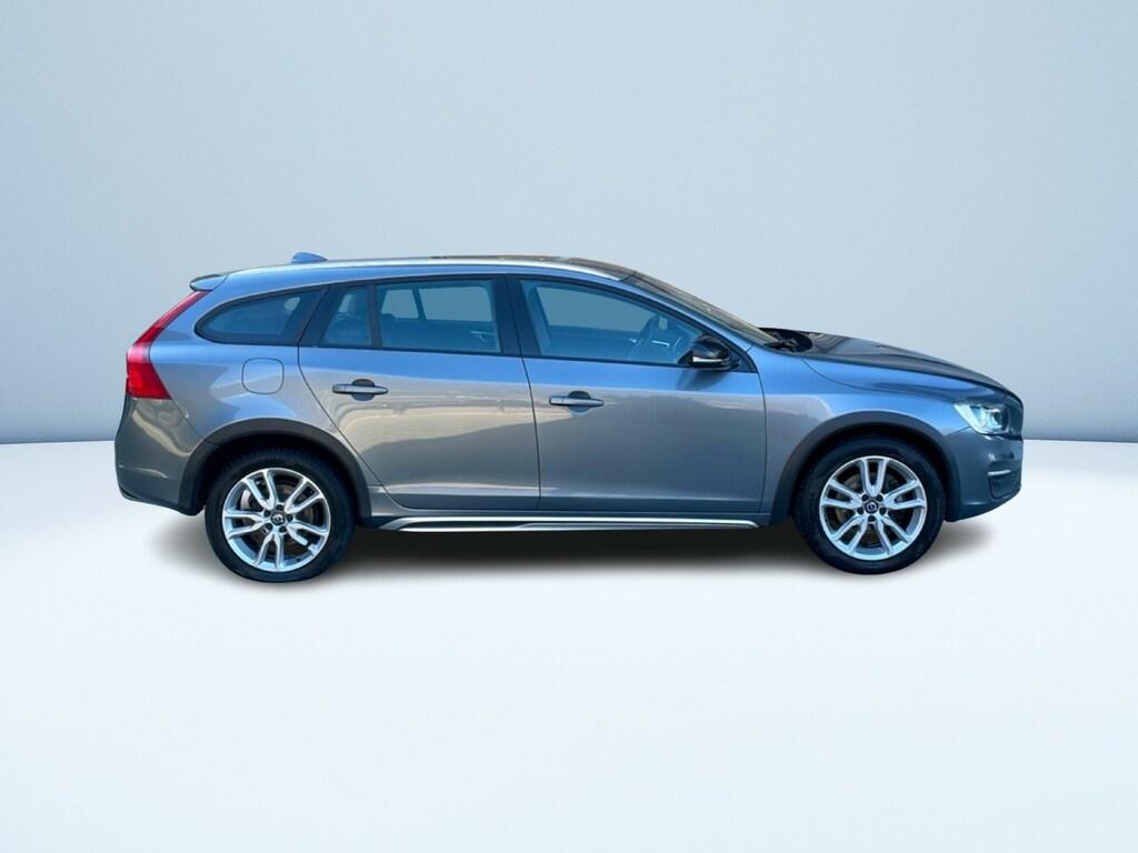 Volvo V60 Cross Country 2.4 D4 Momentum awd geartronic