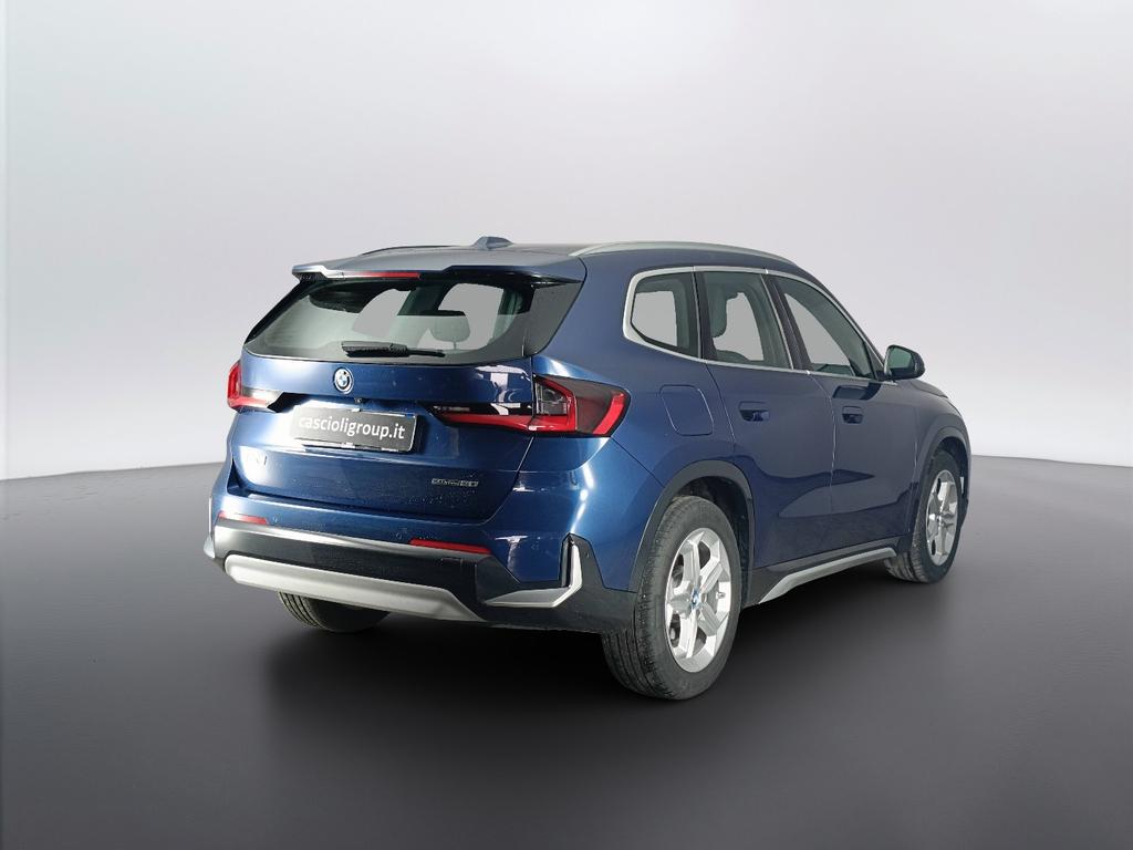 BMW iX1 edrive 20 X-Line