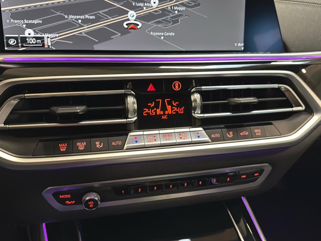 BMW X5 xdrive40d mhev 48V Msport auto