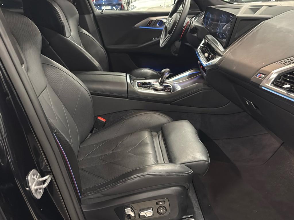 BMW XM 4.4 steptronic