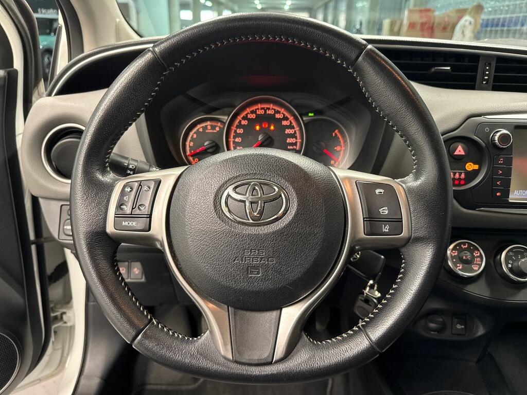 Toyota Yaris 1.4 d-4d Cool 5p E6