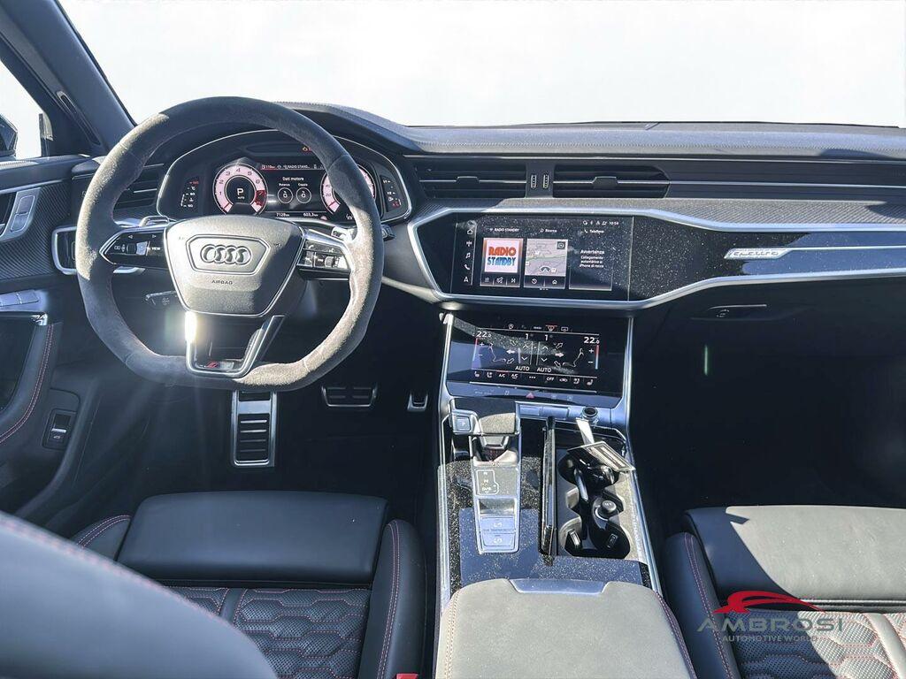 Audi RS6 Avant 4.0 mhev performance quattro tiptronic