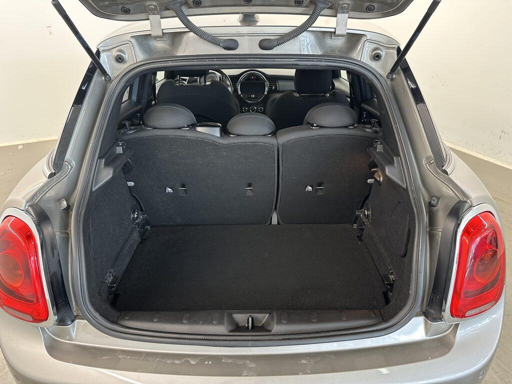 Mini Cooper D 1.5 D Cooper D Auto