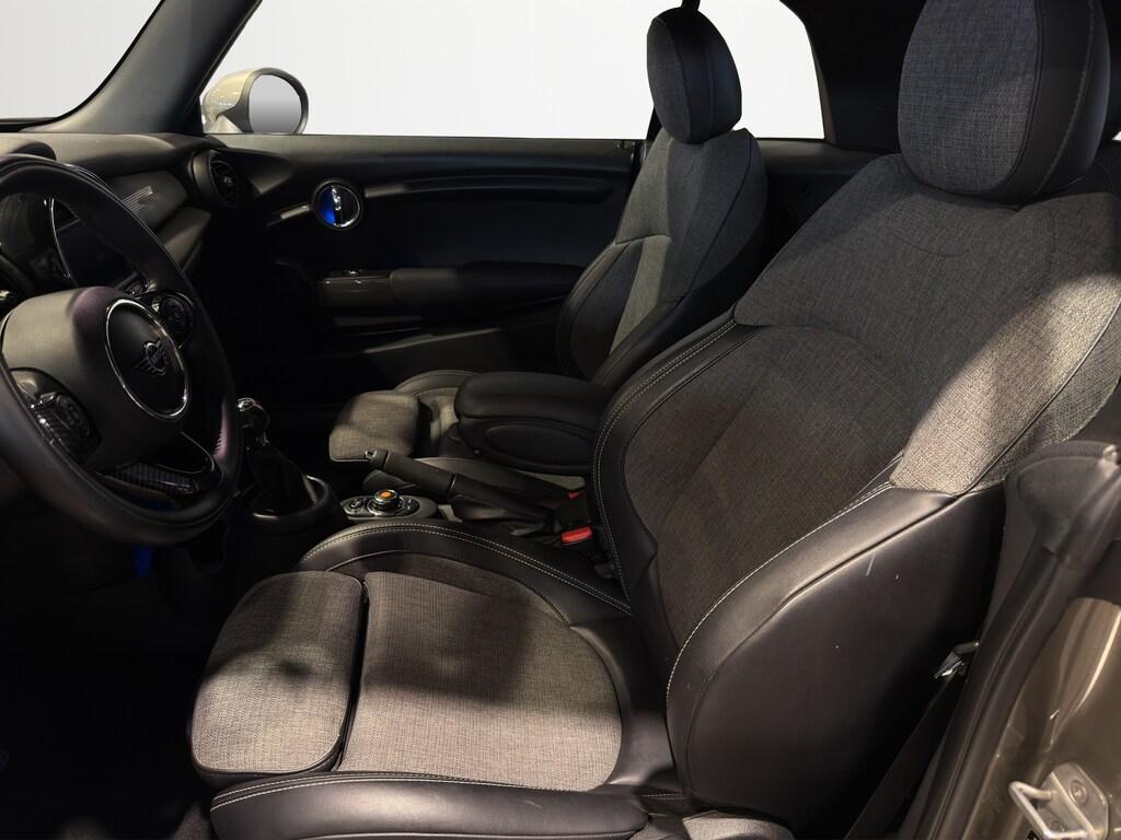 Mini Cooper D Cabrio 1.5 Cooper D