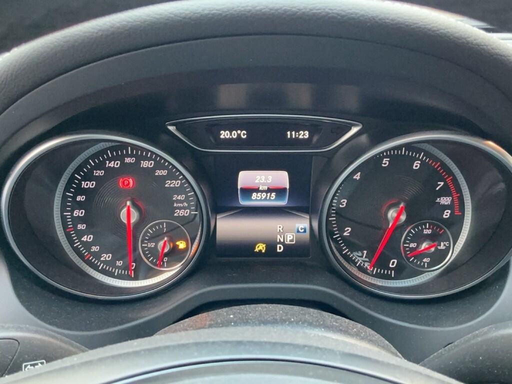 Mercedes GLA 180 Premium auto