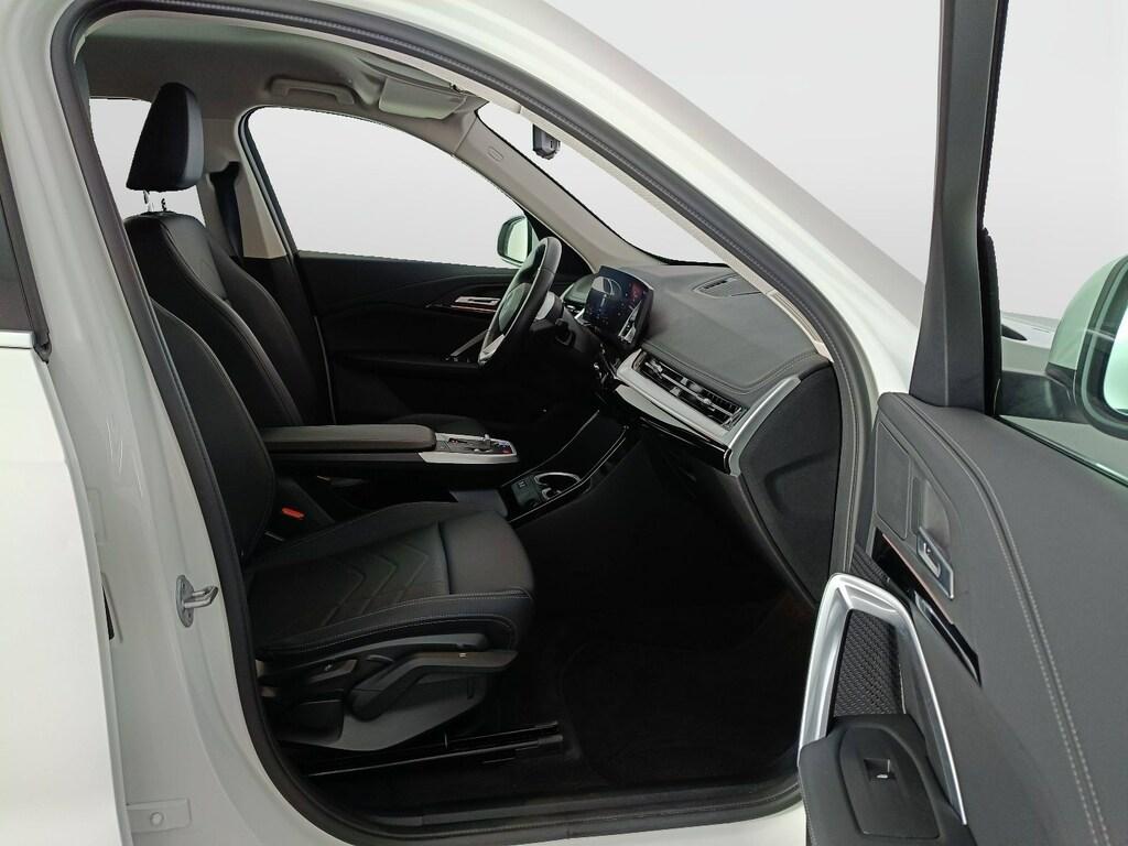 BMW iX1 edrive 20 X-Line