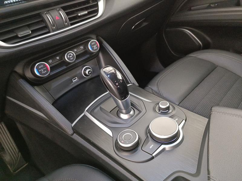 Alfa Romeo Stelvio 2.2 t Executive Q4 210cv auto