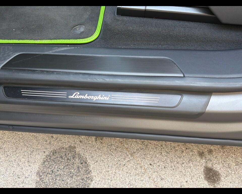 Lamborghini Urus 4.0 V8 auto