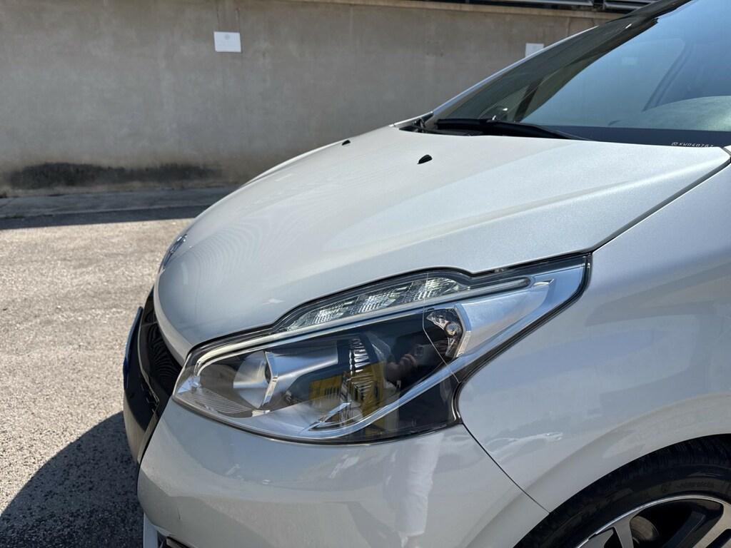 Peugeot 208 1.5 bluehdi GT Line s&s 100cv 5p 5marce