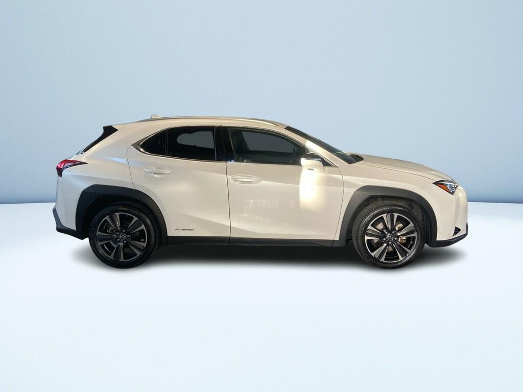 Lexus UX 250h Premium 4wd cvt