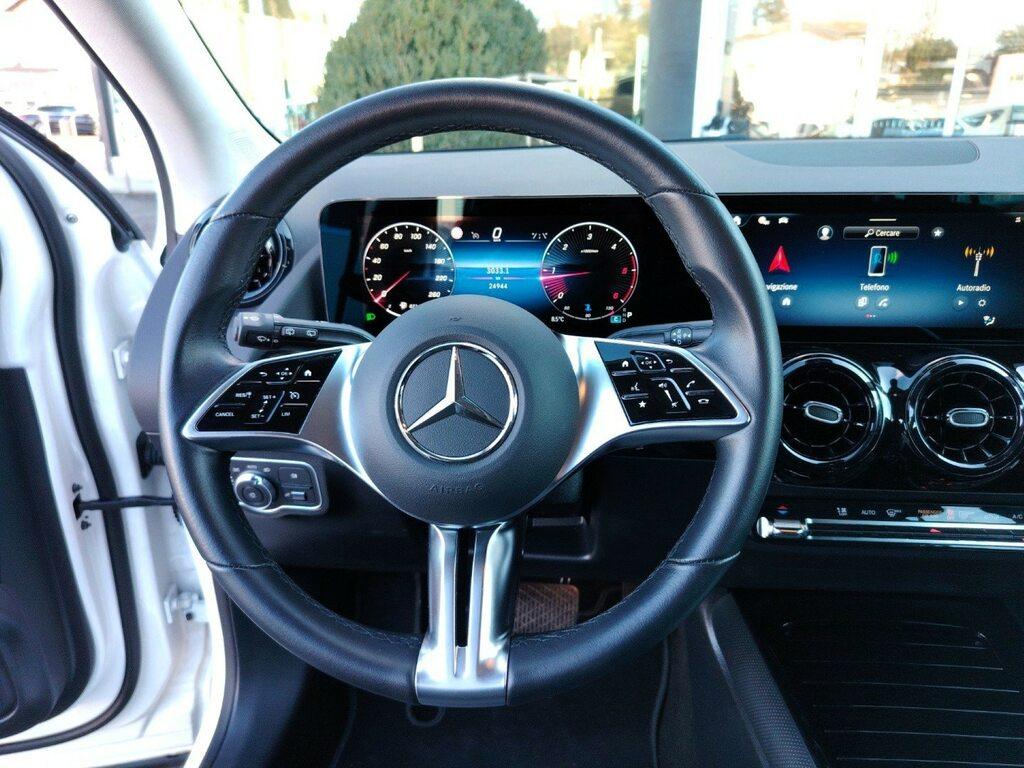 Mercedes GLA 180 d Advanced auto