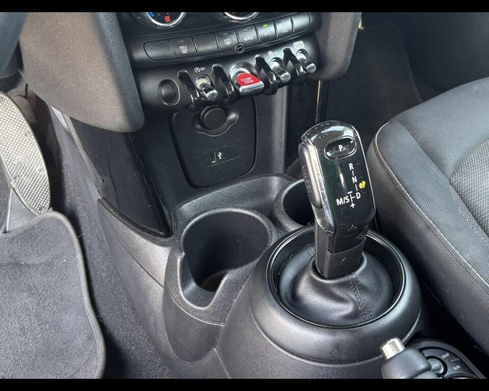 Mini Cooper 1.5 TwinPower Turbo Cooper Business DCT