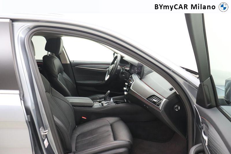 BMW Serie 5 520d Touring mhev 48V xdrive Luxury auto