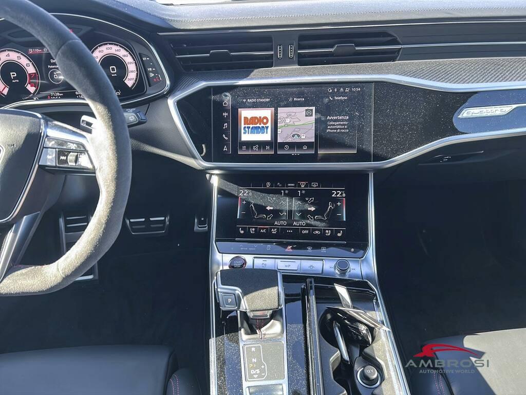 Audi RS6 Avant 4.0 mhev performance quattro tiptronic