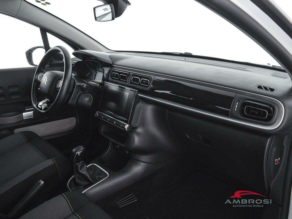 Citroen C3 1.2 puretech Shine s&s 83cv my18