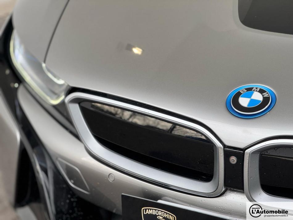 BMW i8 Coupe 1.5 auto