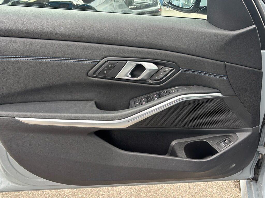 BMW Serie 3 320d mhev 48V xdrive M Sport Pro auto