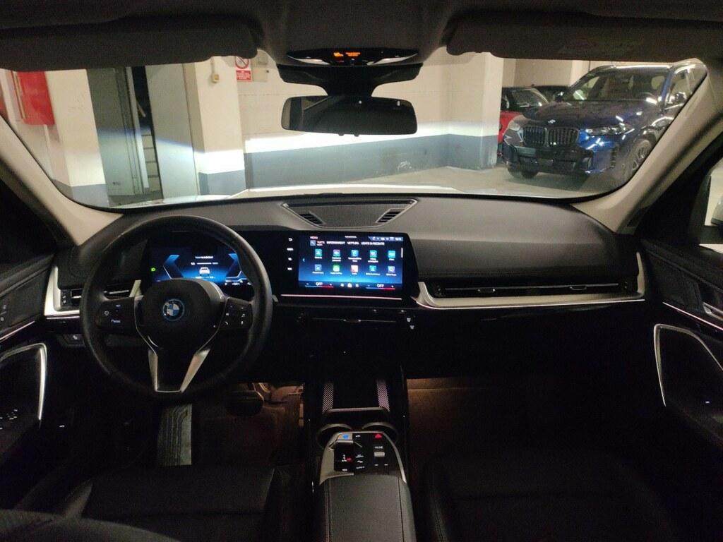 BMW iX1 edrive 20 X-Line