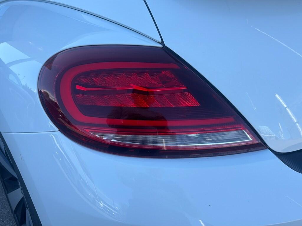 Volkswagen Maggiolino Cabrio 2.0 tdi Design 110cv