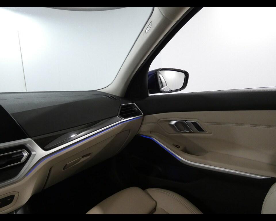 BMW Serie 3 320d Touring mhev 48V Luxury auto