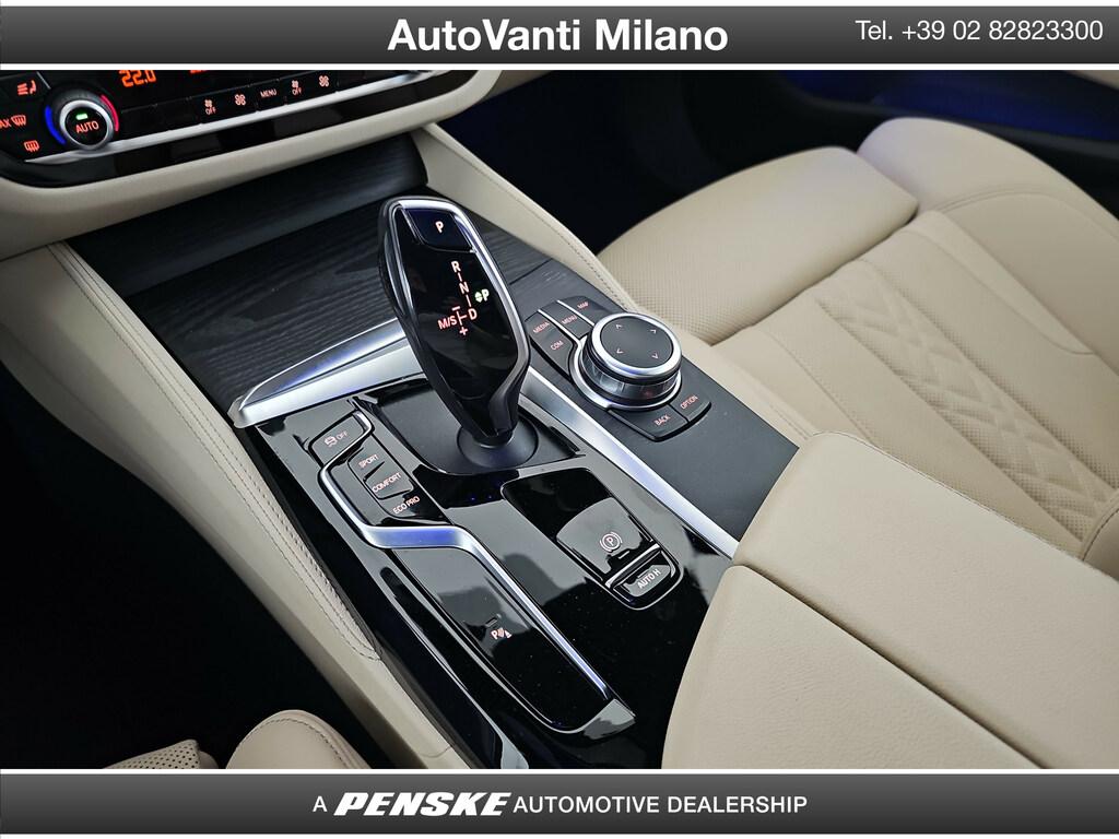 BMW Serie 5 520d Touring mhev 48V xdrive Msport auto