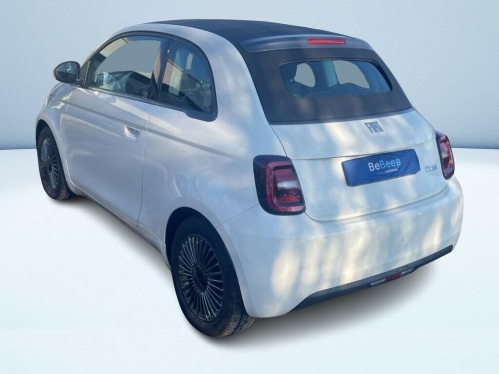 Fiat 500 e Cabrio Icon