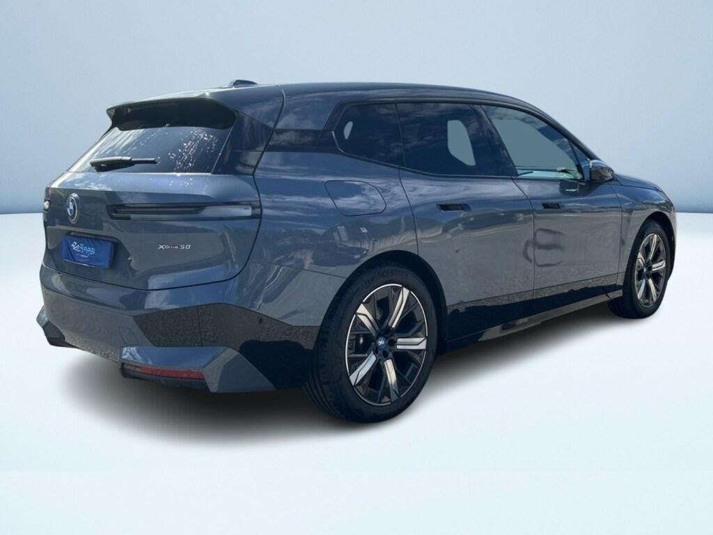 BMW iX xdrive50 pacchetto sportivo