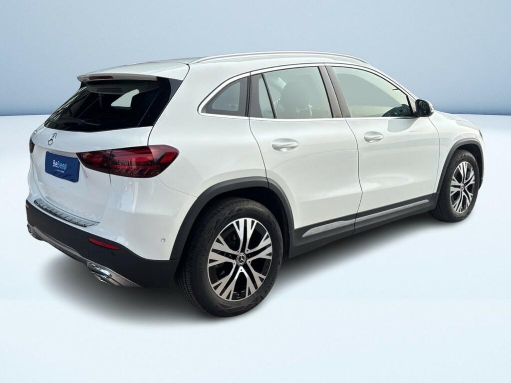 Mercedes GLA 180 d Progressive Advanced auto