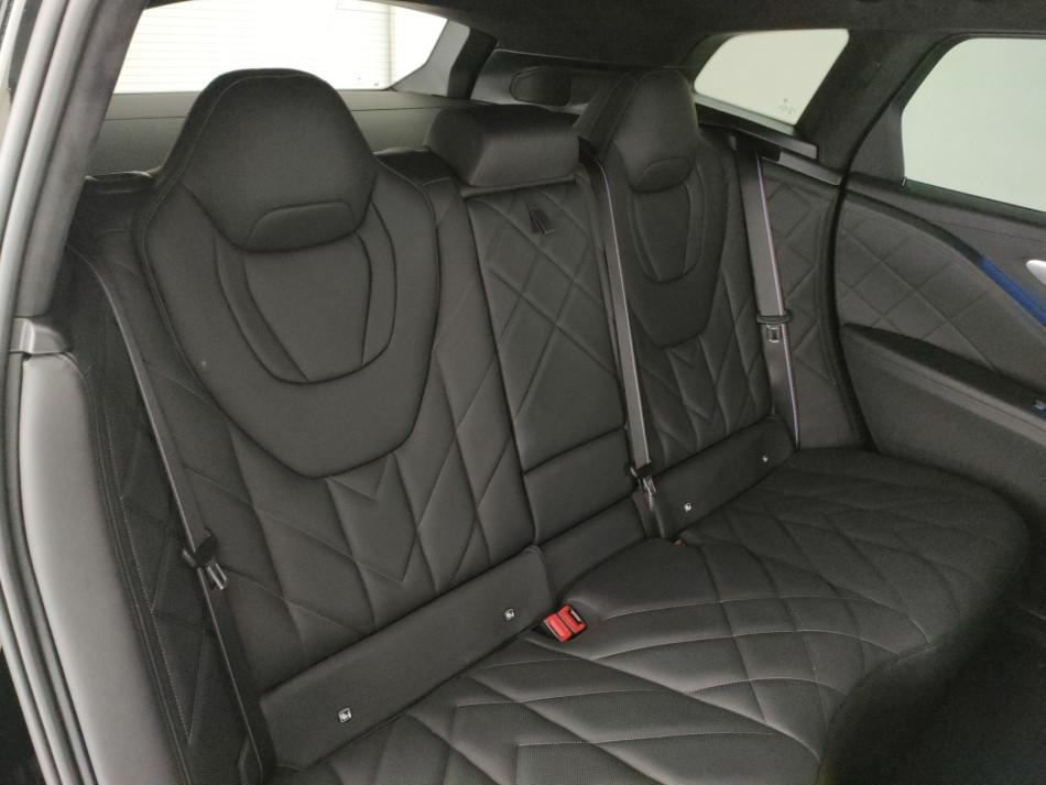 BMW XM 4.4 steptronic