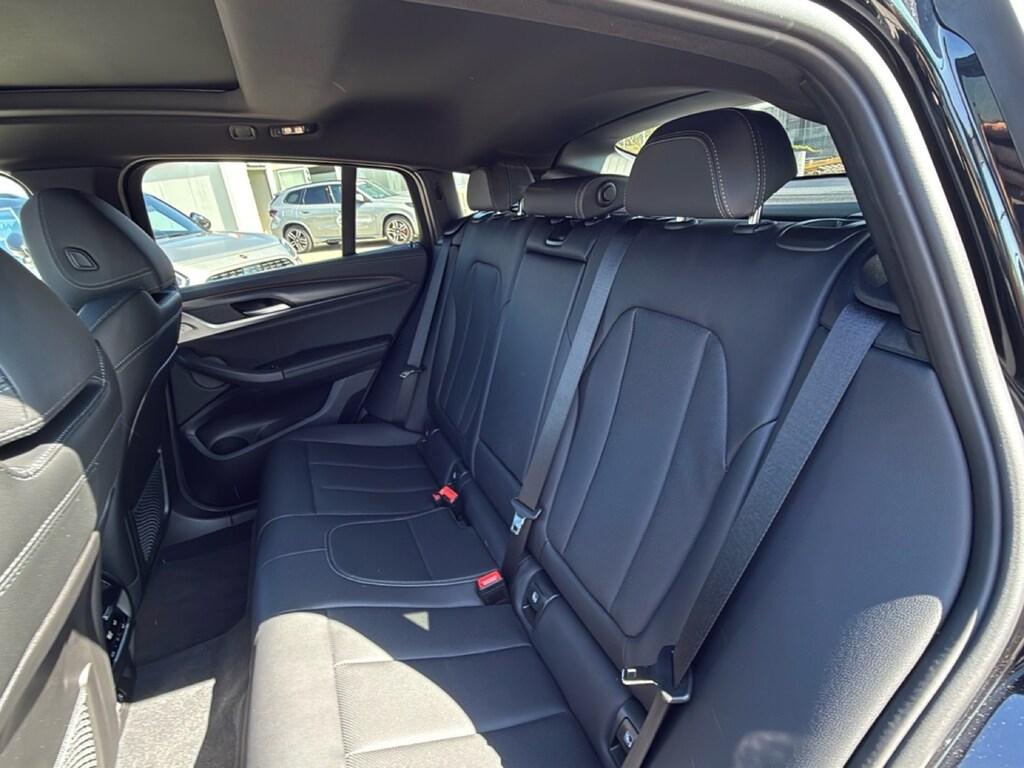 BMW X4 M X4 xdrive M40i mhev 48V auto