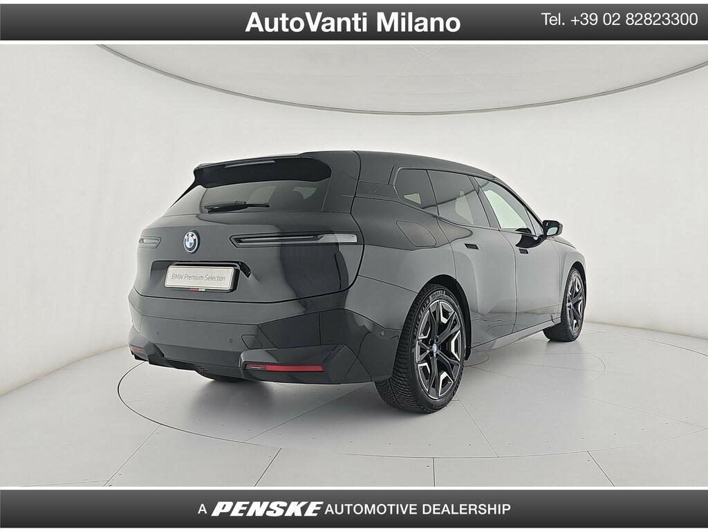 BMW iX xdrive40 pacchetto sportivo