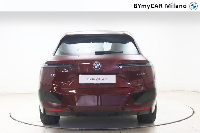 BMW iX xdrive50 pacchetto sportivo