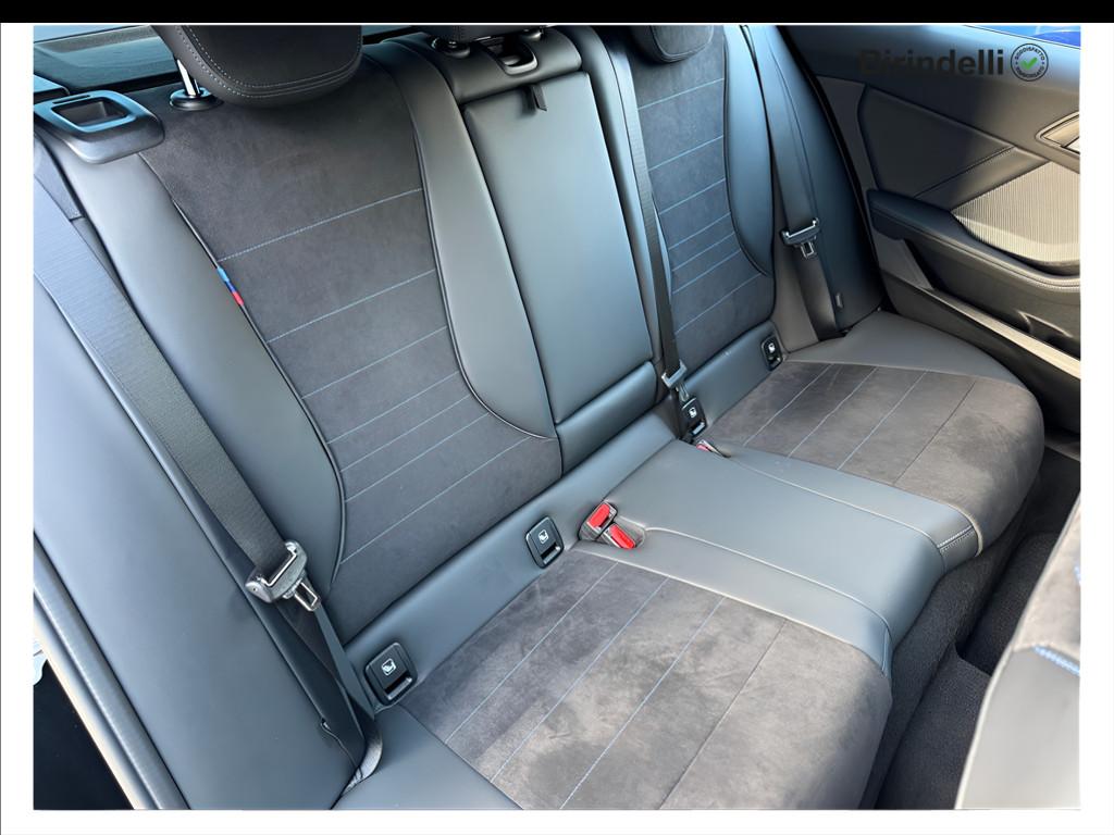 BMW Serie 1 120 48V MSport auto