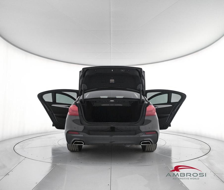 BMW Serie 5 520d xdrive Msport auto