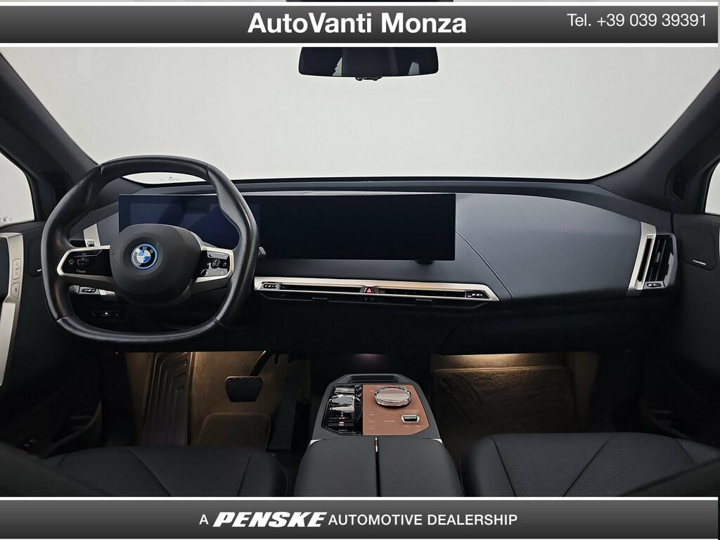 BMW iX xdrive50 pacchetto sportivo