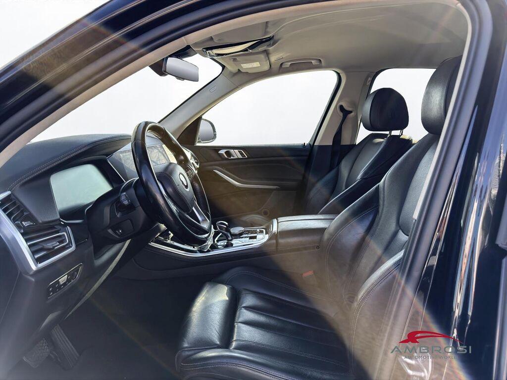 BMW X5 xdrive30d mhev 48V xLine auto